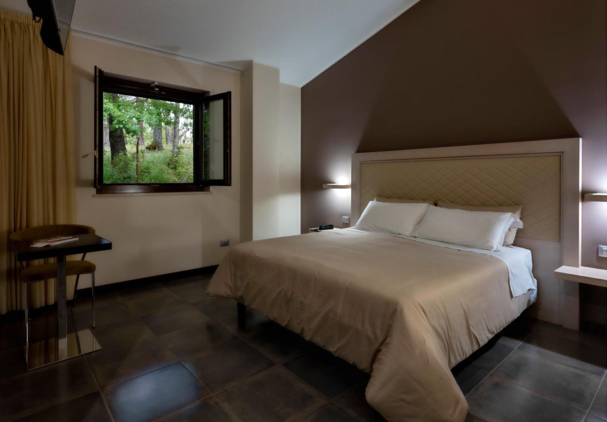 Il Castagneto Hotel Мелфи Екстериор снимка