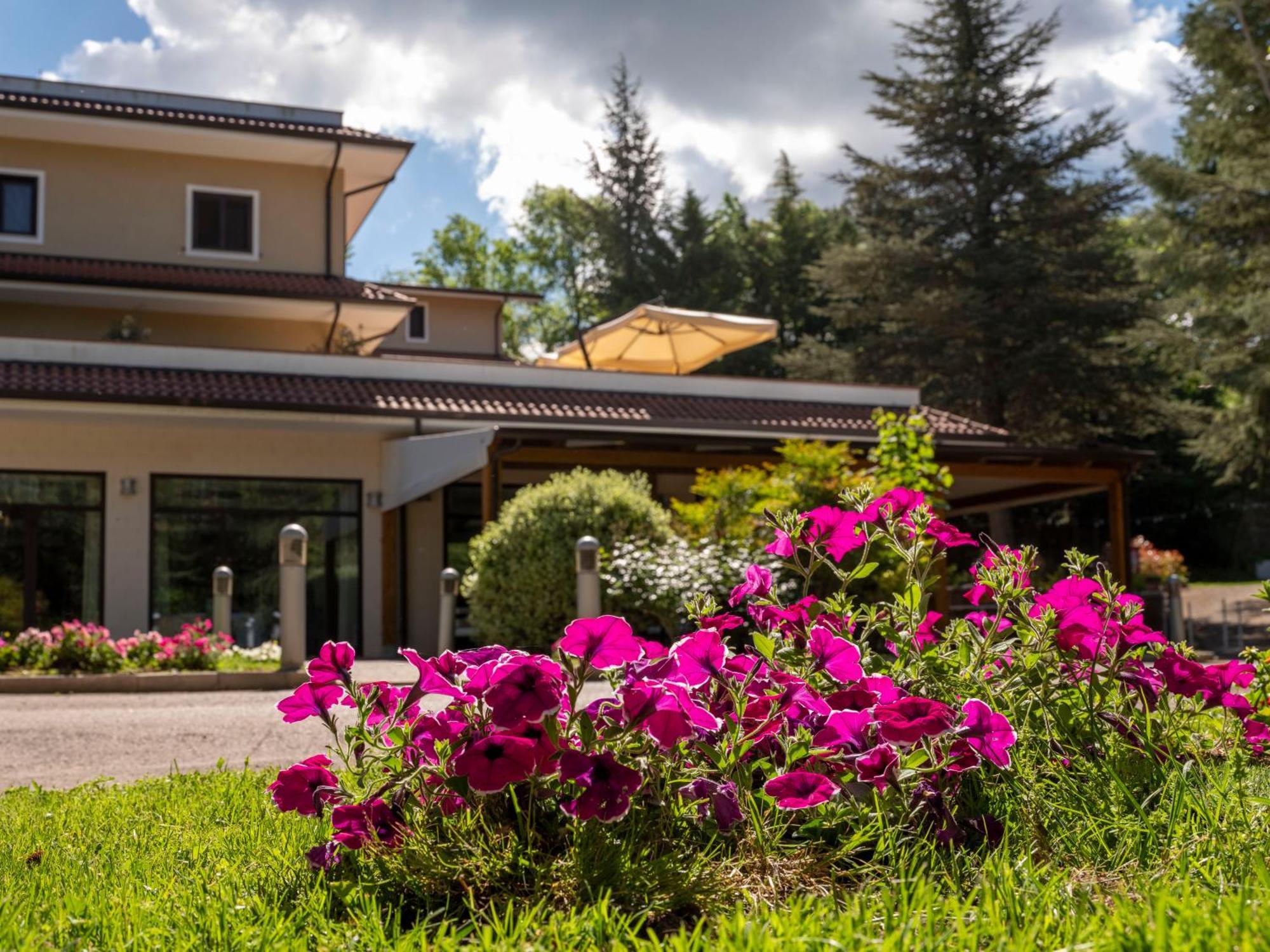 Il Castagneto Hotel Мелфи Екстериор снимка